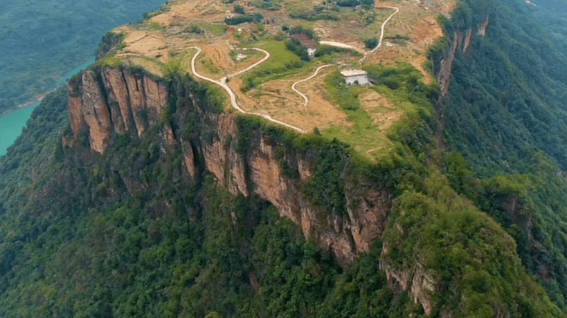 ：十六大核心路径精准引爆旅游流量冰球突破游戏2026文旅破局指南(图6)